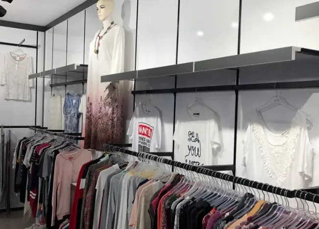 Tekstil Showroom Rafları, uygulama fotoğrafı 10