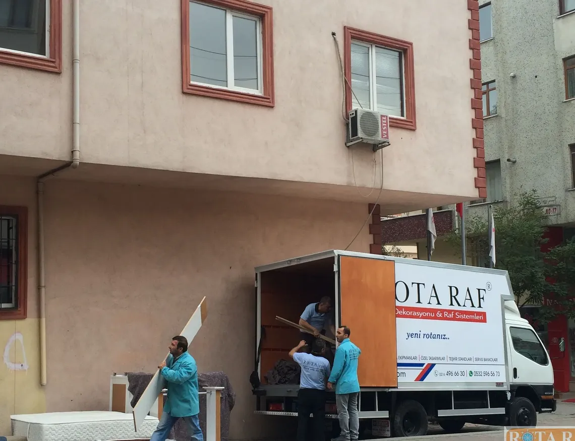 Rota Raf kamyonu teslimatta